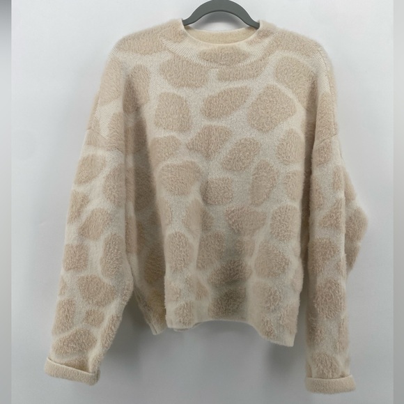 Ann Taylor Sweaters - Ann Taylor | Giraffe Jacquard Print Midi Chunky Crewneck Sweater | Sz Medium |